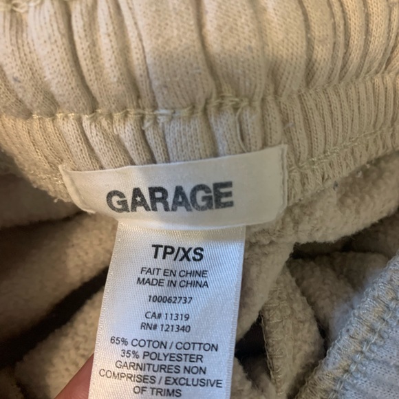 Beige garage joggers - Picture 3 of 3